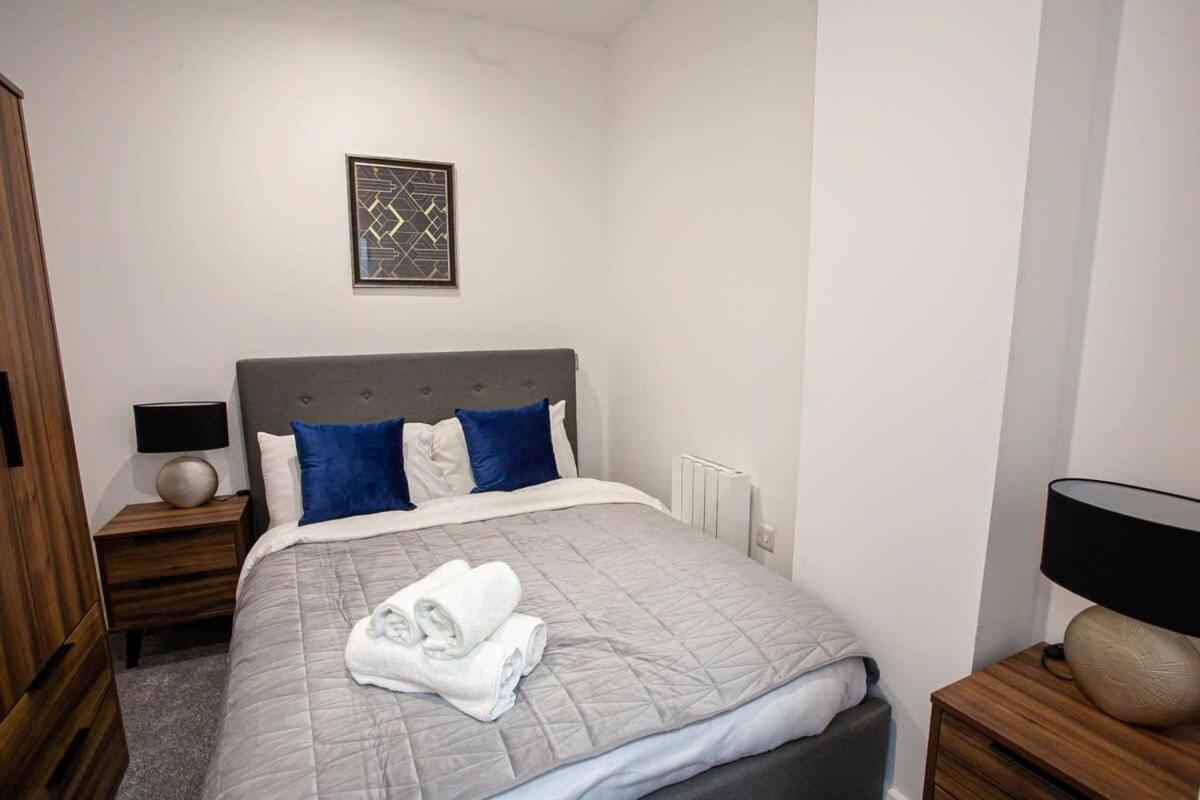 Lovely Open Plan 1 Bedroom Apartment in Bolton Buitenkant foto