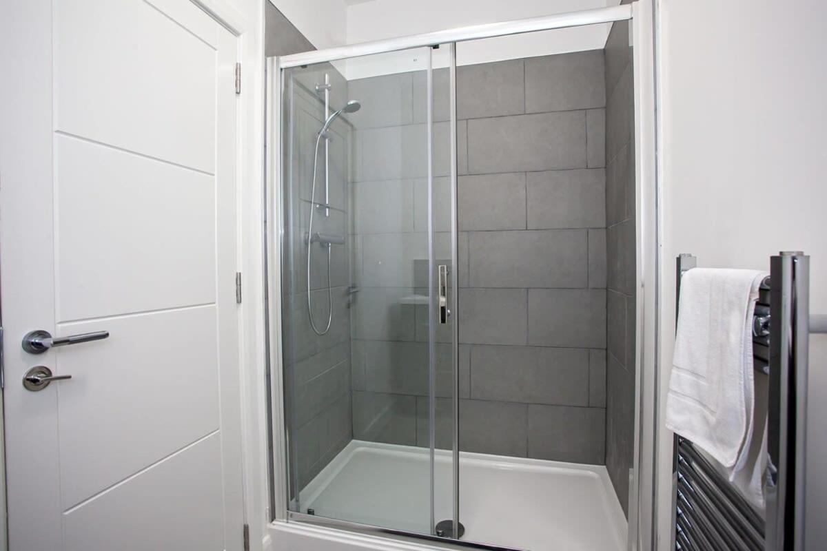 Lovely Open Plan 1 Bedroom Apartment in Bolton Buitenkant foto